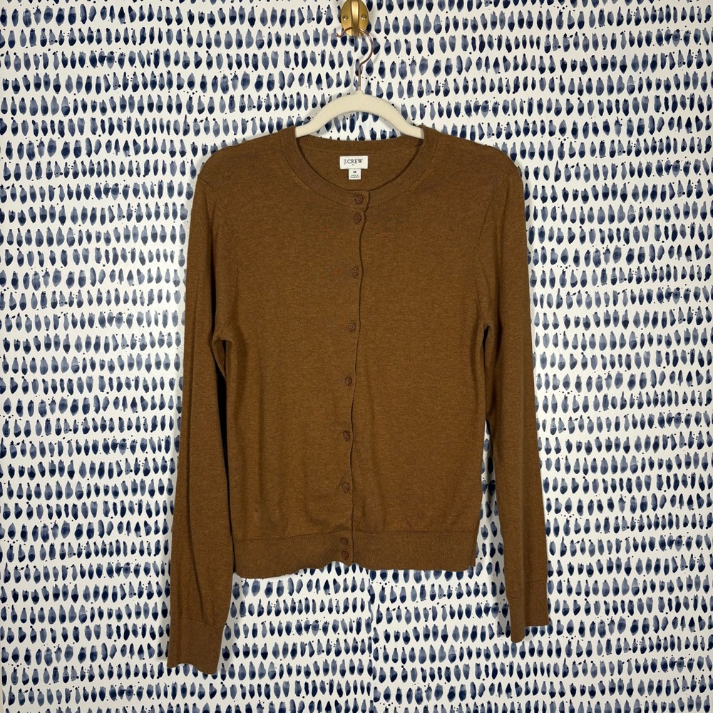 J. Crew Factory Classic Cotton Cardigan Sweater sz M tan beige lightweight E5957